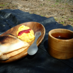 焚き火キャンプ飯！ホットサンドとオムレツ