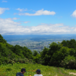 岩手県紫波町の東根山を登る